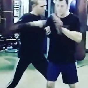 Arm rip drill to punch him or elbow off the overhook.#mma #ufc #boxing #bjj #muaythai #kickboxing #jiujitsu #fitness #martialarts #wrestling #fight #grappling #karate #training #mmafighter #fighter #gym #sport #judo #mixedmartialarts #workout #brazilianjiujitsu #motivation #conormcgregor #bellator #selfdefense #mmatraining #taekwondo #fighting #bhfyp | CSW Fullerton