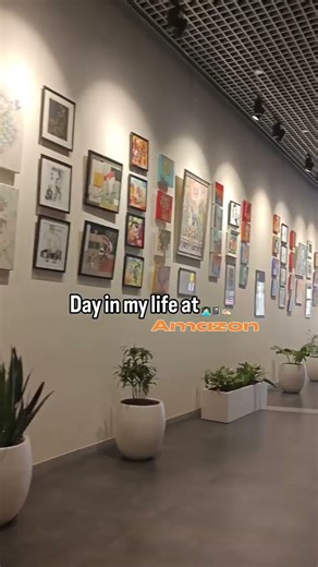 In the life of a 22 yr old account manager at Amazon 👩‍💻🌻 #office #amazon #work #shortsfeed #ootd