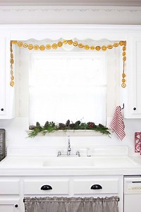 DIY Dried Orange Slice Garland | Simple, Scandinavian Style Christmas Decor