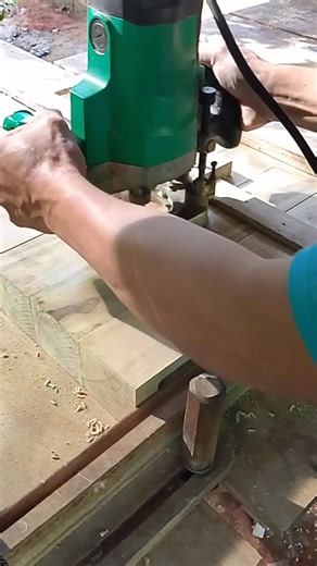 How to Grove a Table Leg,with router🥹 #furnature #carpentry #diy #furniture | Jufil Saren