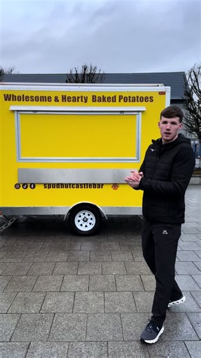 Open from 12-6pm Fri & Sat 📍 Market Square Castlebar 🥔 #spud #castlebar #marketsquare