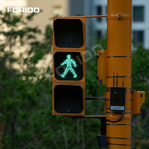 [Hot Item] Road Construction Lane Signals Forido Wooden Box Package Signal Pole Green Light