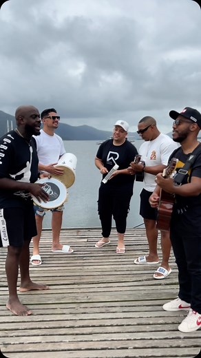 PAGODE RESTAURA on Instagram: "🎵 𝗠𝗘𝗨 𝗕𝗔𝗥𝗤𝗨𝗜𝗡𝗛𝗢” Vamos lá comente e compartilha com seus amigos!"