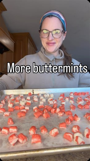 Sarah marie on Instagram: "Buttermints! We ate the last pan I made of these in less than 24 hours! So I am making more for our family’s Christmas eve tomorrow! Ingredients: 1/2 cup unsalted butter A sprinkle of salt 4 cups powdered sugar (divided) 1/2 tsp vanilla bean paste or vanilla extract A few drops of peppermint oil or 1/2 tsp peppermint extract 1 tbsp heavy cream Food coloring (whatever colors you want!) How to: In a bowl add softened butter and sprinkle of salt. Mix it all up. Next add 2