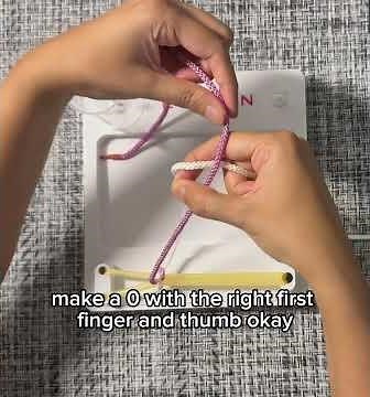 Square Knot using two-hand technique