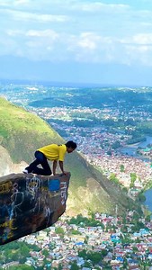 5.9K views · 1.2K reactions | Amazing view ❤️ . . . . . #naturephotography #viewpoint #baramulla #kashmir #loveit #beautifulday #amazing #reelkrofeelkro❤️ #trending #viral #mountains #love #mountains | Adventure withzaid | Facebook