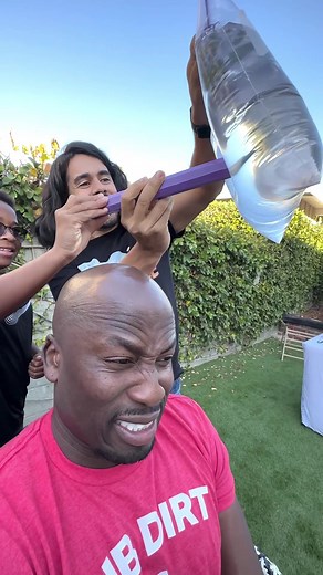 If my science class was like this, I’d be the next Bill Nye! @Jay Flores #science #experiment #magicalbag #physics #ziplockbag #challenge