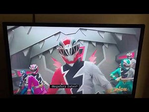 Power Rangers Dino Fury Ep. 22 Secret Santa Dino Fury Megazord & Mosa Razor Zord Vs Giant Slyther