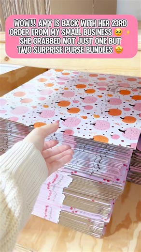 156K views · 196 reactions | Wow!! Amy is back with her 23rd order from my small business 凉✨ She grabbed not just one but TWO Surprise Purse Bundles 朗 Let’s package her order together and see what she got this time!  | Asmr Packaging | Facebook