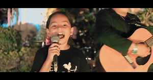 5.5K views · 197 reactions | ESTRENO EL OSO POLAR‼️ WOOW Vale su primer tema musical. COMPARTAN | El Gallito y sus Plebes | Facebook