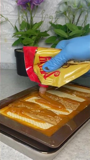 The Homemade Chocolate Bar Everyone Needs to Try! 🍫