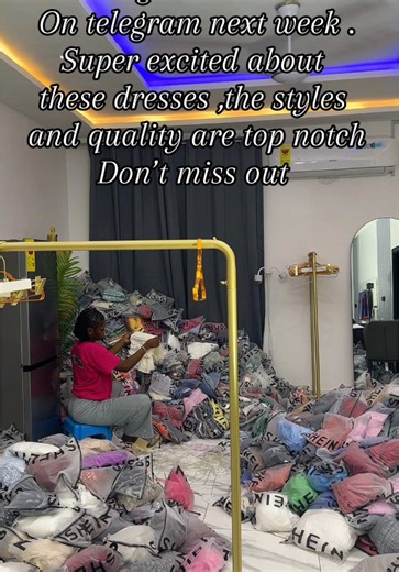 #CapCut I sell pretty dresses for ladies #viralvideoシ #ladiesthrift #foryoupage #fyp