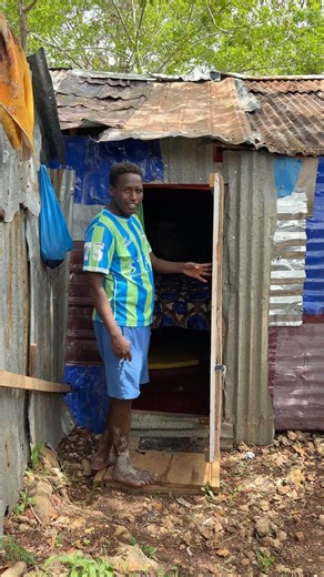 What a typical house in Zanzibar looks like 😳