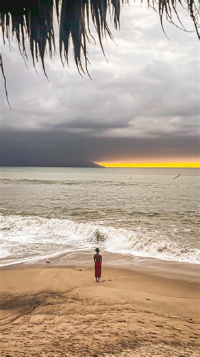 l.k.p | i can’t make this up lol ⬇️⬇️ - - i don’t do dating apps in my hometown. absolutely not. but when i’m traveling? i allow it. gotta see... | Instagram