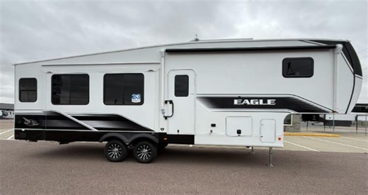 Comfort. Space. Easy towing. 👀🔥 Take a look at the 2026 Jayco Eagle SLE 30RLT — a rear-living travel trailer that’s built for relaxing weekends and longer stays. 🛋️ Spacious rear living layout 🍽️ Functional kitchen with room to move 🛏️ Private bedroom for real rest 🚐 Designed to balance comfort and towability 🎥 Watch the video, then come see why this floorplan is such a crowd favorite. 👉 Stop by Bish’s RV to tour it in person — we’ll walk you through every detail. #BishsRV #Jayco #EagleS