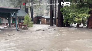 Una fuerte tormenta invernal deja inundaciones, deslizamientos y nevadas casi nula en California
