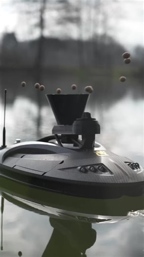 Carp Royal DukePRO Hurricane: The Ultimate Bait Boat