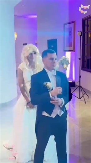 Wedding clips 😉 📎 😀 🤣#Wedding #bridegroomdance #fourthwing #weddingday #weddingceremony #wedding #prank #weddingprank | Wedding clips