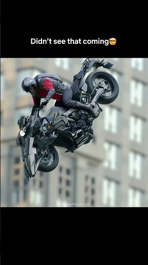 #AamirKhan’s EPIC Mid-Air Bike Transformation Scene 🔥#Dhoom3 #AbhishekBachchan #ActionThriller