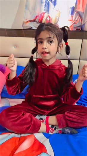 Manisha Verma on Instagram: "New Trend ✨😍😀😍#newtrend #trendings #viralreels #viralvideos #foryou #trendingsong #virals #ınstagood"