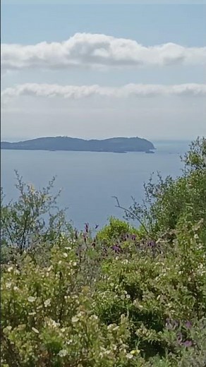 You’ve never seen Giens Peninsula like this 🔥 East of Marseille