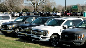 GM, Ford Cutting More North American Production Due to Chip Shortage