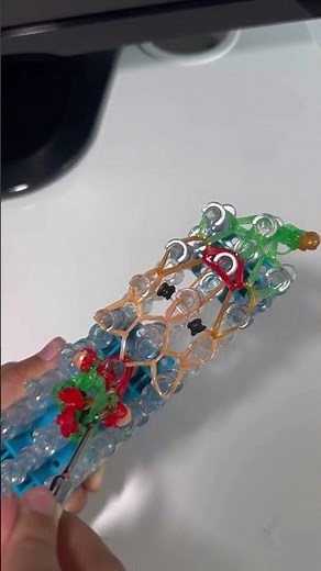 ELF RAINBOW loom. 💝 #rainbowloom #loombands #loombandbracelet