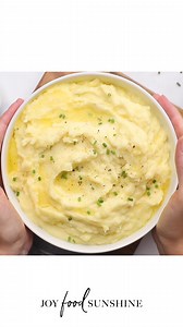 11 reactions | These cream cheese mashed potatoes are irresistibly buttery, rich and creamy. Mashed potatoes with cream cheese are easy to make with 7 ingredients and are a delicious side dish. https://joyfoodsunshine.com/cream-cheese-mashed-potatoes/ | Joyfoodsunshine | Facebook