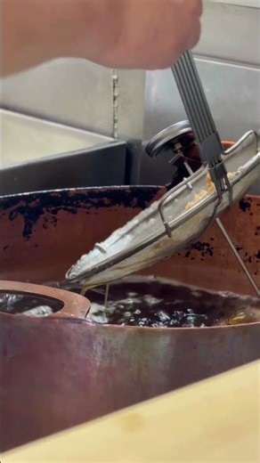 東京ビエンナーレのオープニングレセプション前に晩飯をかっこんだ店。#とんかつ が、めちゃくちゃ美味い。#あさや #馬喰町