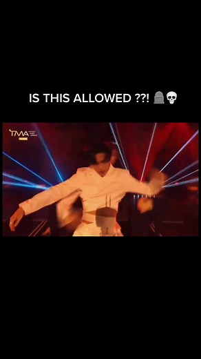 Exploring Red Lights: Meaning, Performances, and Lyrics by Stray Kids