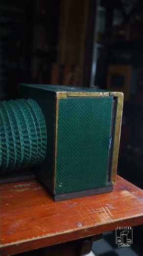 The Polyorama Panoptique was a popular optical toy from the 1820s