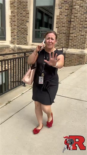 12K views · 84 reactions | Step into a CAREER where asking for help is a part of the role! Entra en una carrera en la que pedir ayuda es parte del rol. #rsdjobs https://www.applitrack.com/readingsd/onlineapp/ | Reading School District-Reading, Pa. | Facebook