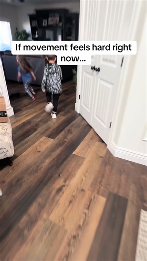 Gentle, playful movement helps the body more than most people realize — for you and your kids. This is what functional movement looks like in real life. Your nervous system feels the difference when you move. So does theirs. ❤️ #momlife #wellnesstips#massagetherapy #massagetherapistlife #movementwithkids