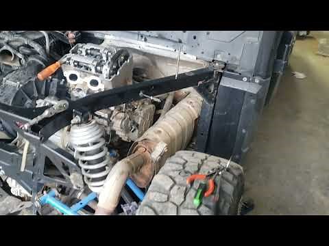 Polaris Ranger RZR 900 in frame engine top end rebuild New cylinder and Pistons installed