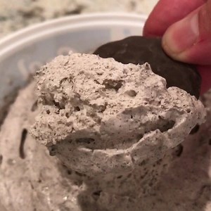 YES! Oreo & fudge brownie COOL WHIP lid-lifting vid 😲😋 | Breaux Mart Supermarkets