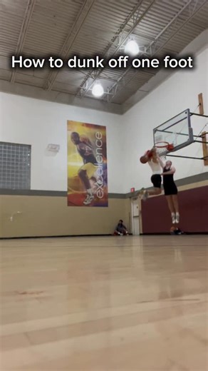 Parker on Instagram: "4 tips to start dunking off one foot, dm me for the whole workout #workout #basketball #gym #dunk #fitness"