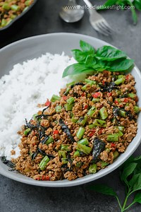 Thai Basil Tofu with Green Beans (Pad Krapow-Inspired)