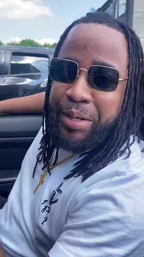 It can be hard staying fit and healthy on tour - but who’s the one in the band that’ll go for a jog, the morning after a tough gig? Who’s making the superfood smoothies on the bus and is the paragon of fitness in UB40, a band of whom the median age is [redacted]? Big Love UB40 #quickfire #tiktok #shorts #asktheband #funny #healthy #reggae | UB40