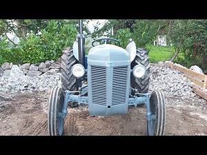 1954 Ferguson 20 Diesel TEF Voltage Regulator Adjustment and diesel leak