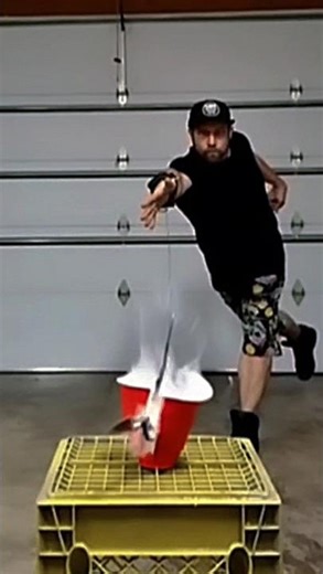 Retractable Scissors #ropedart #awsome