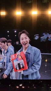 7.7K views · 1.1K reactions | cbxs team won again!!! sebaek got snackbags, jongdae got Exo10th anniversary orgel lamp , and minseok got nintendo switch!!! | 퐄퐱퐨'퐬 퐒퐭퐨퐫퐲 | Facebook