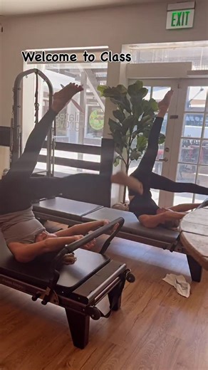 Teri Seier Moore NCPT-PMA-CPT on Instagram: "Welcome to my Advanced Class❕ Teaching is a passion and my passion is the art of movement. It could be any movement just as long as it’s safe and good for our bodies. Watching my students progress and work hard to get to the level is exciting for me. In this video I was caught on tape teaching a Tower Class. The series That I’m teaching is one I consider a wonderful preparation that helps progress into Control Balance Off into Arabesque. Control Balan