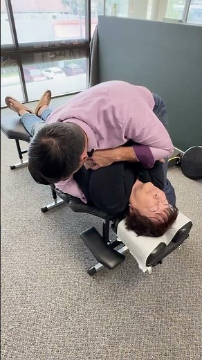 Mid-Back Crack + Neck Adjustment – Costa Mesa Chiropractor #Shorts #BackCrack #NeckAdjustment