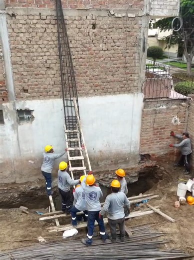 izaje de columnas #construccion #civilengineering #esfuerzo #estructuras #diseño