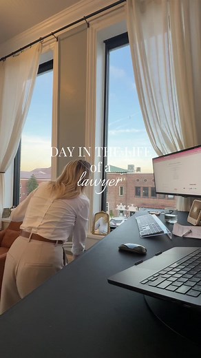 Day in the life of a lawyer 😊💗 this week is crazy busy, but I wouldn’t change it for anything #lawyer #lawfirm #dayinthelife #ditlvlog #vlog #lawschool #lawstudent