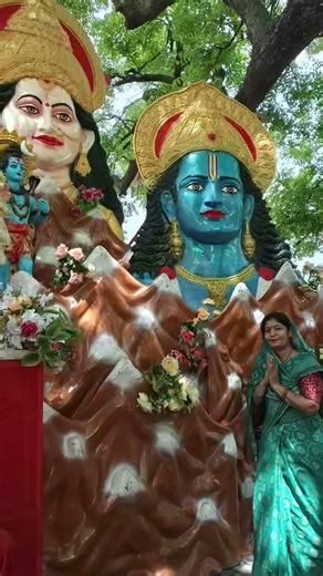 sab sakhiyan mein Radha Ji pyare#gana