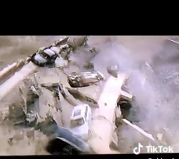 巨大ダム崩壊の瞬間 #大災害 #mega-earthquake #VFX @https://youtu.be/qIdHEMxUJfU