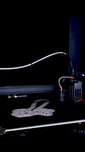 3d printing a life size moa. Model courtesy of Auckland Museum, Massey Uni and Daniel Thomas #fossil #femur #science #museum | Mamlambo Fossils