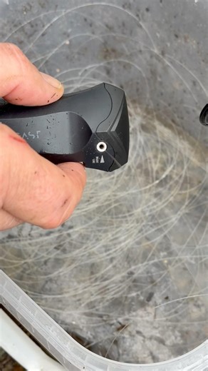 Empty Your Fishing Reels 🎣 — Ridiculously Fast & Handy Gadget! 😱#fishing #carpfishing #gadgets