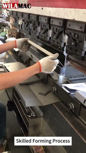 How Press Brake Tooling Is Bent Manually